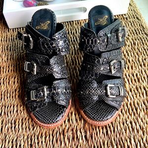 Freebird Caitlyn Black Block Heel Sandals